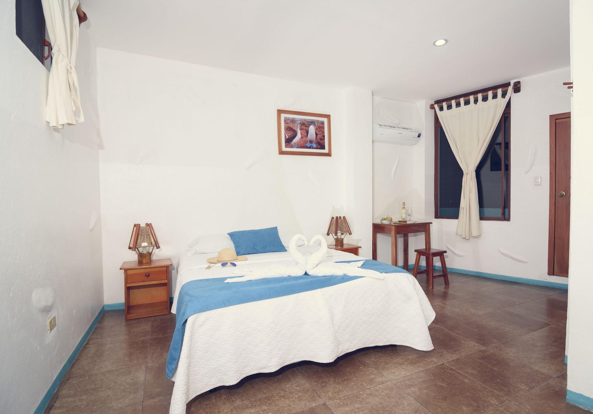 Galapagos Native Hostel Puerto Ayora  Exterior photo